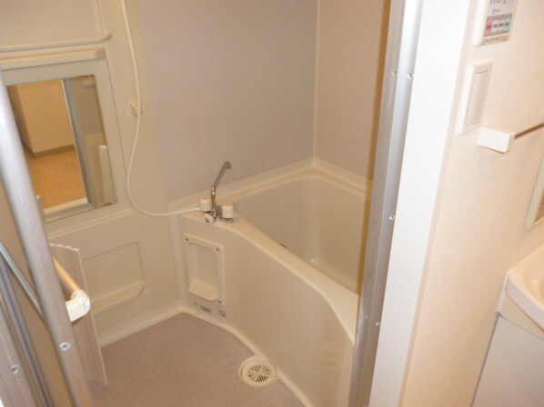 コンフォリア芝公園の物件内観写真